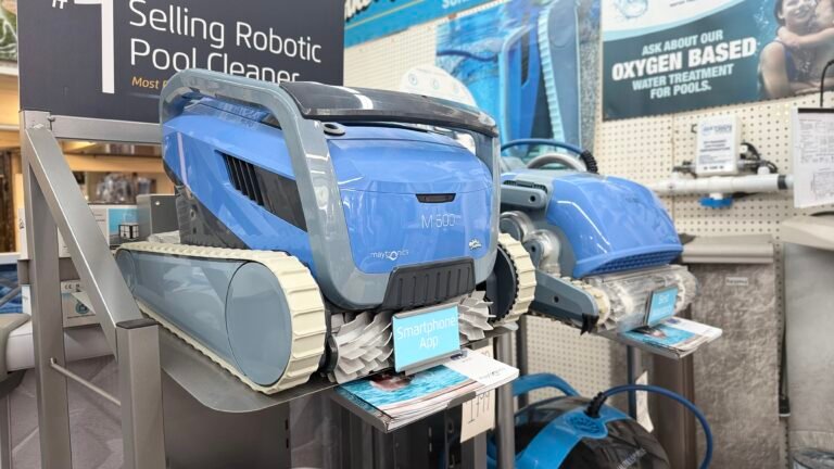 Robotic Pool Cleaners vs. Suction Cleaners: Which One Wins?
